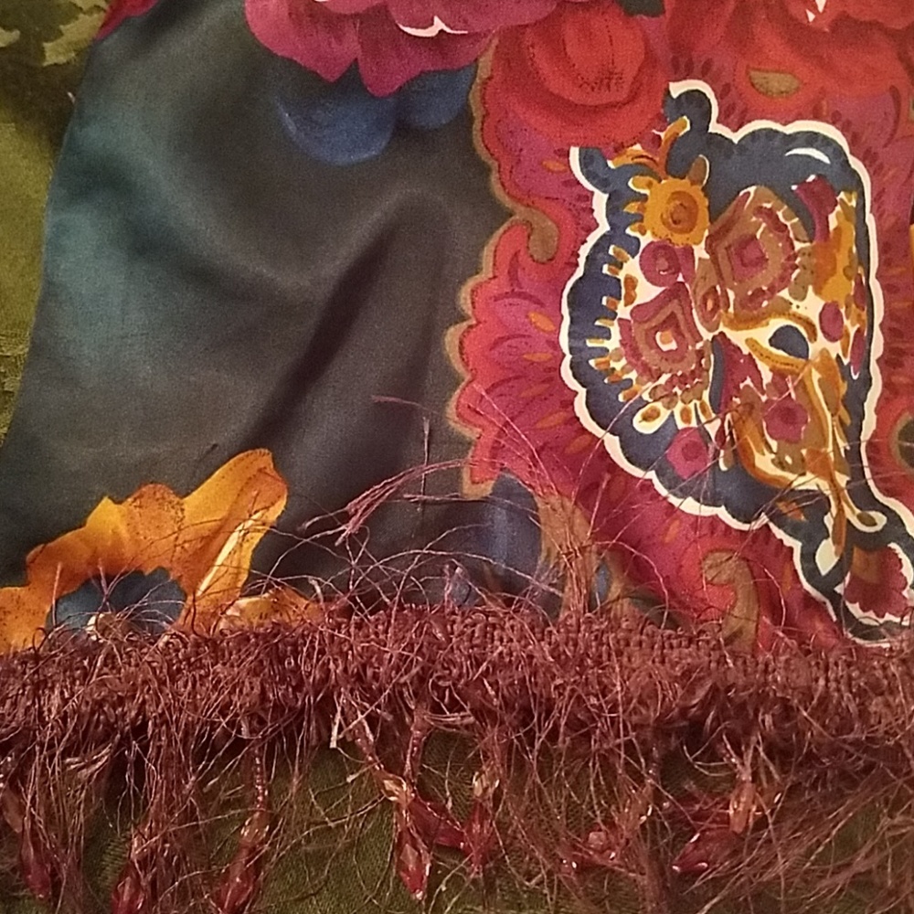 Scarves - Picture 5 of 8